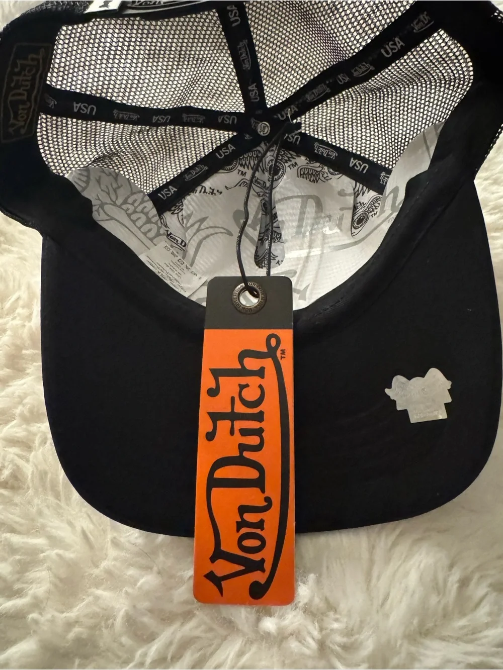 VON DUTCH NWT FLYING EYE ROAM TRUCKER HAT